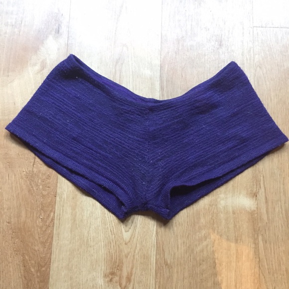 Knit yoga/ballet shorts