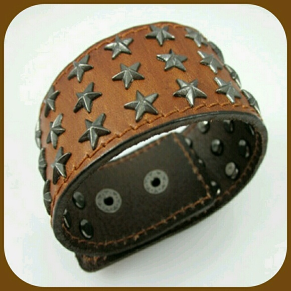 BOTIQUE  Jewelry - 🌟GENUINE LEATHER STAR BUTTON BRACELET🌟