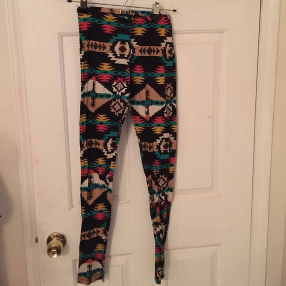 Love culture leggings