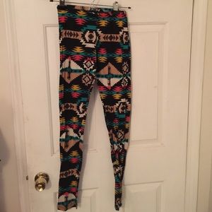 Love culture leggings