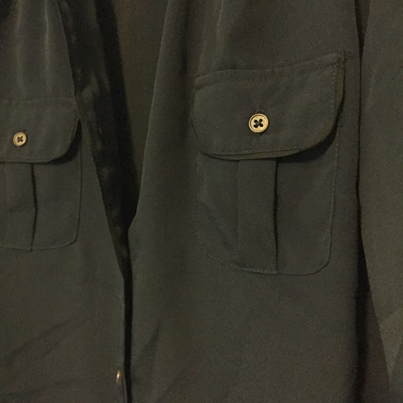 Monoprix Autre Ton Button Down • - Picture 2 of 2