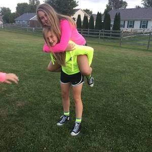 Meet your Posher, Claudia