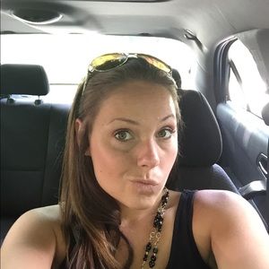 Meet your Posher, Cassie