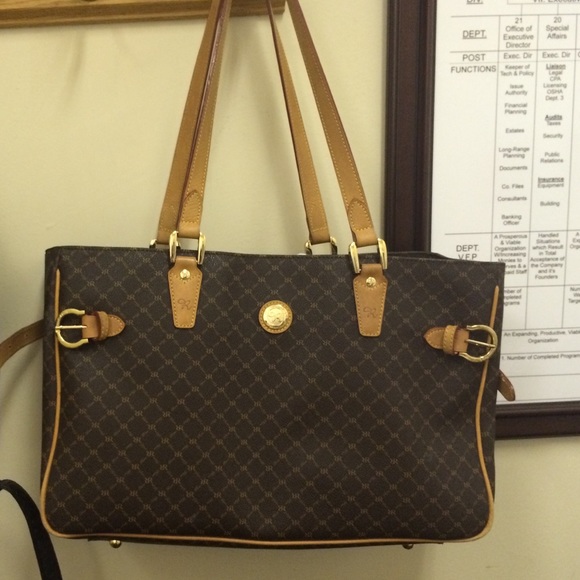 Hand bag