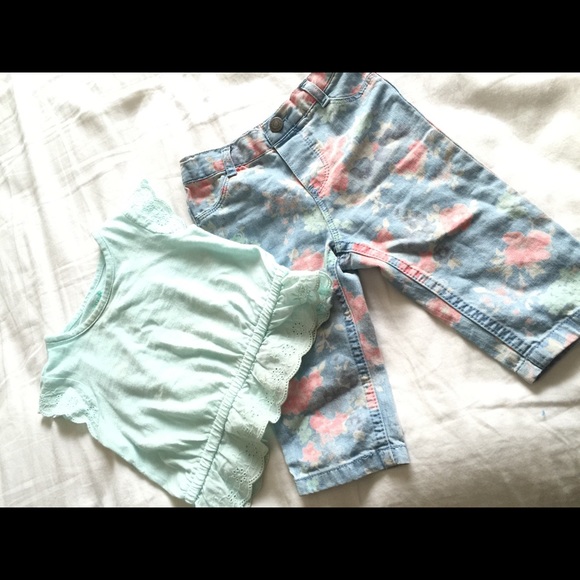 Baby clothes - Picture 2 of 2