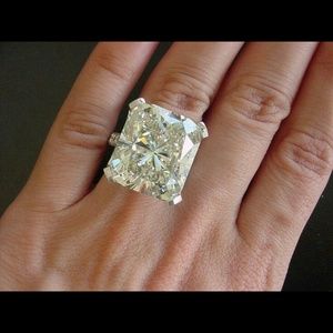 Meet your Posher, Cortni