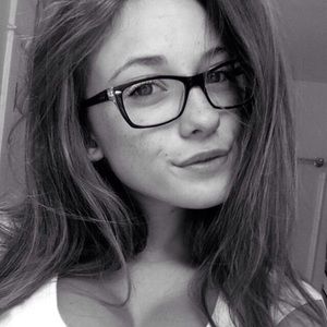 Meet your Posher, Briana