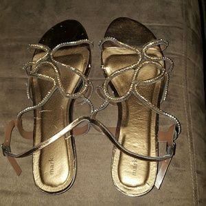 Women's size 9 metallic gold buckle sandals