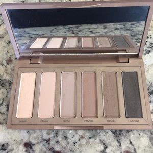 Urban Decay Naked2 Basics