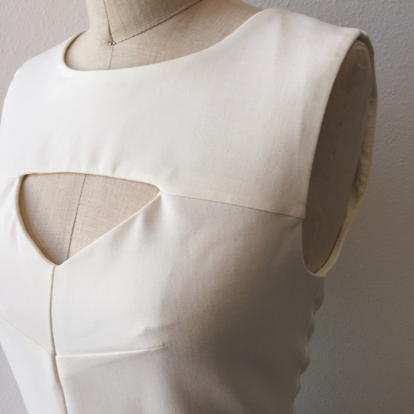 ❌SOLD❌French Connection ecru fit & flare dress - Picture 2 of 4