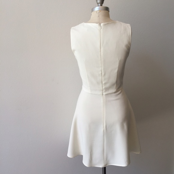 ❌SOLD❌French Connection ecru fit & flare dress - Picture 3 of 4