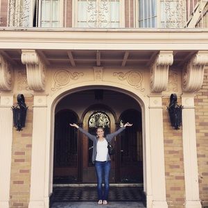 Meet your Posher, Carly