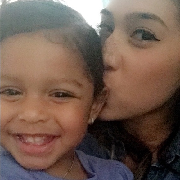 Meet your Posher, Chrissy - Picture 2 of 4