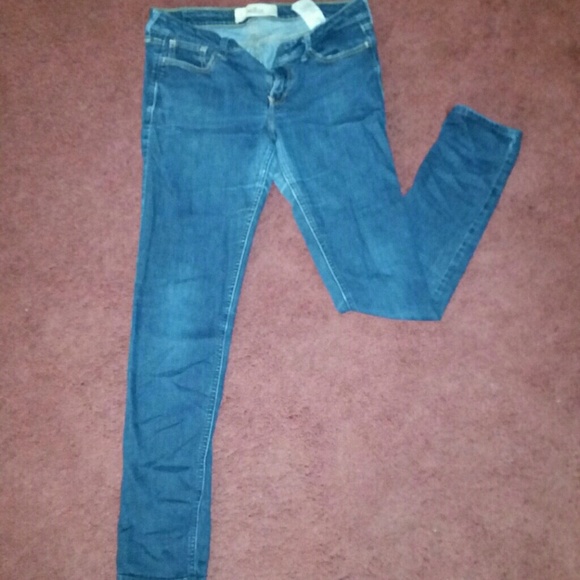11r Hollister jeans