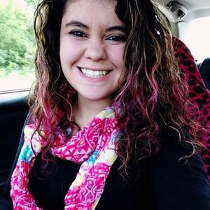 Meet your Posher, Danielle