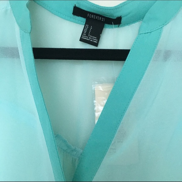 NWT Forever 21 Button Up sheer top - Picture 2 of 4