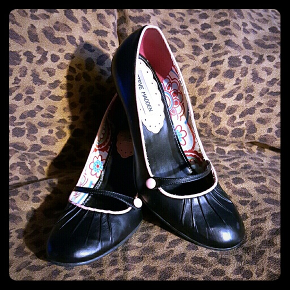 Black Mary Jane Heels