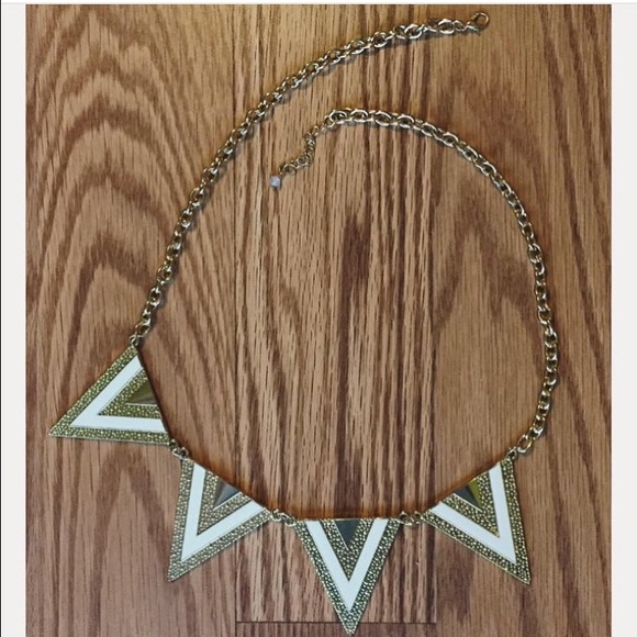 Necklace NWOT
