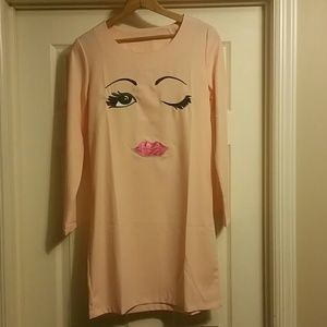 ADORABLE Shift Dress Winking Face Size M (6-8)