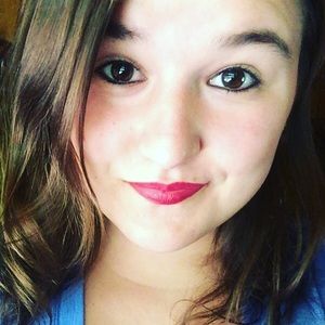 Meet your Posher, Stacey