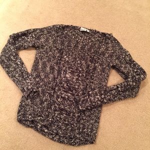 Thick black gray knit sweater long sleeve