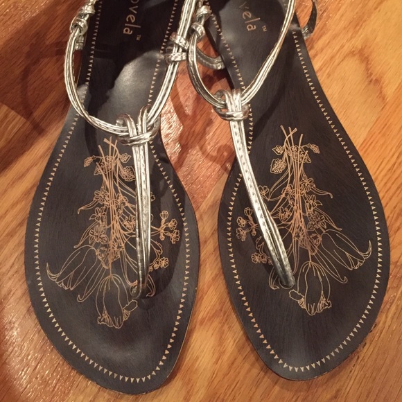 Silver Thong Sandals - Picture 3 of 3