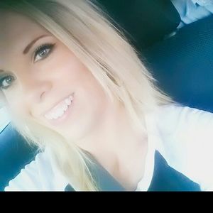 Meet your Posher, Stefanie