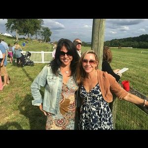 Meet your Posher, Christina