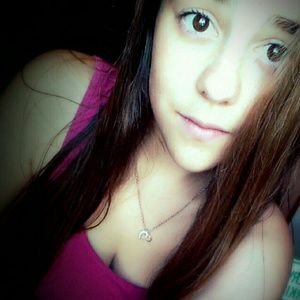 Meet your Posher, Sierra