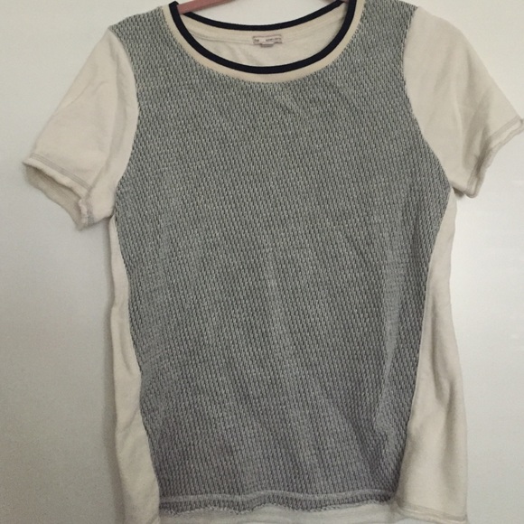 Gap textured tee (sz. XS)