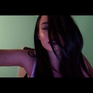 Meet your Posher, Desiree