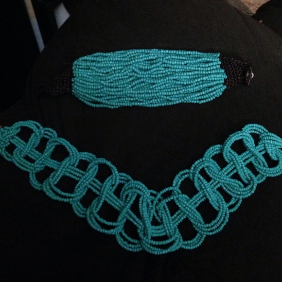 Bracelet and necklace set