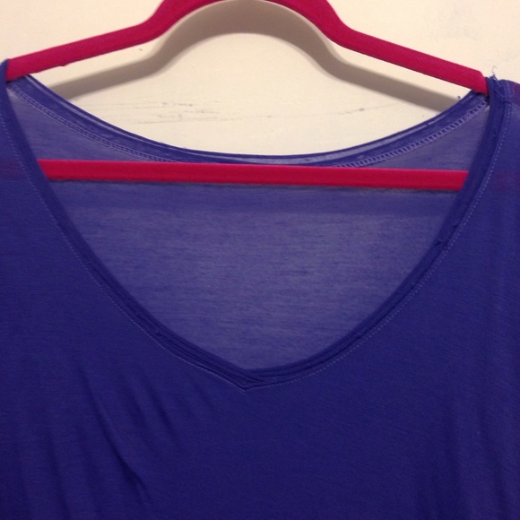 Blue top - Picture 2 of 4