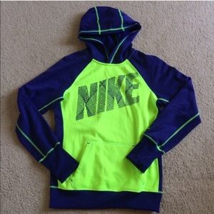 NIKE WOMENS SWEATER