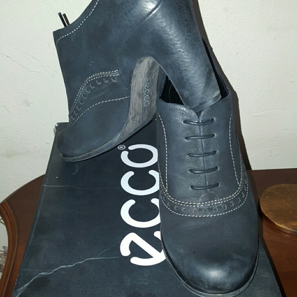 Ecco booties