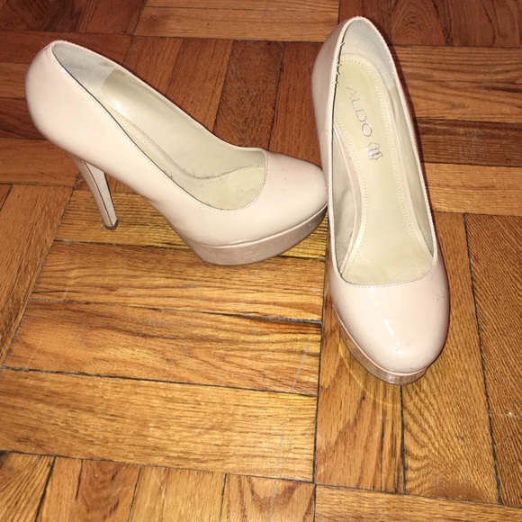 Aldo nude heels - Picture 1 of 3