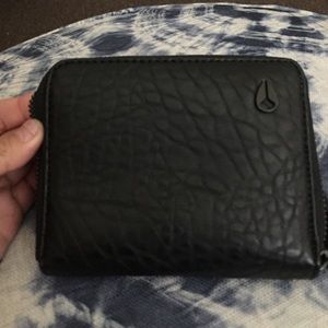 Nixon pebbled leather wallet