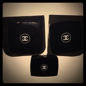 Final price : $40 AUTHENTIC CHANEL SHADOWS