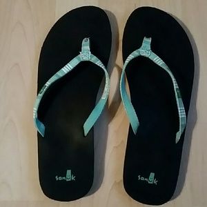 Flip flops