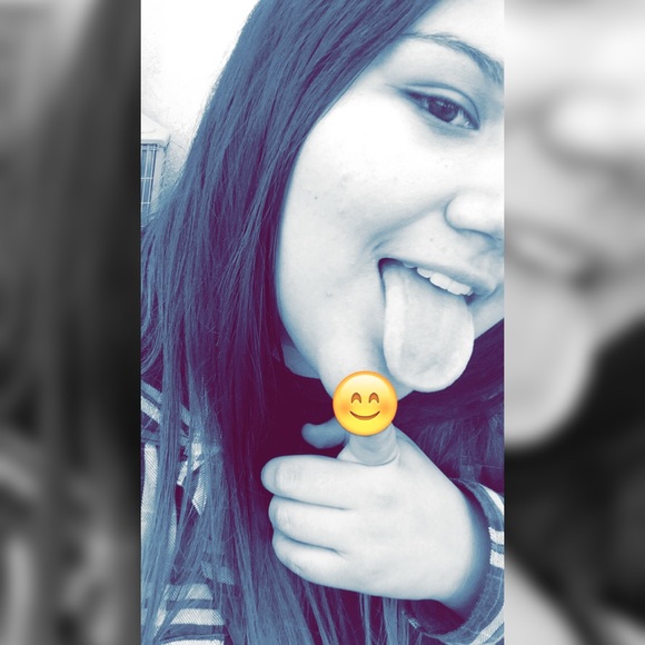 Meet your Posher, Alexis - Picture 1 of 1