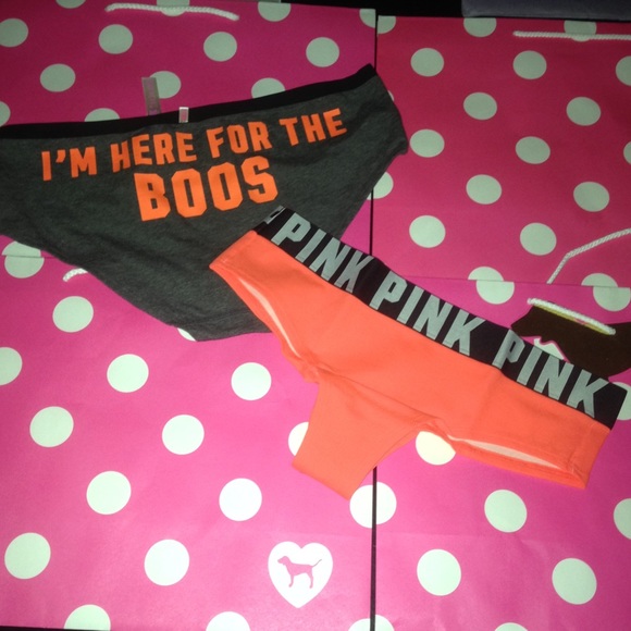 New VS PINK Halloween set FIRST PICTURE ONLY! - Picture 1 of 3