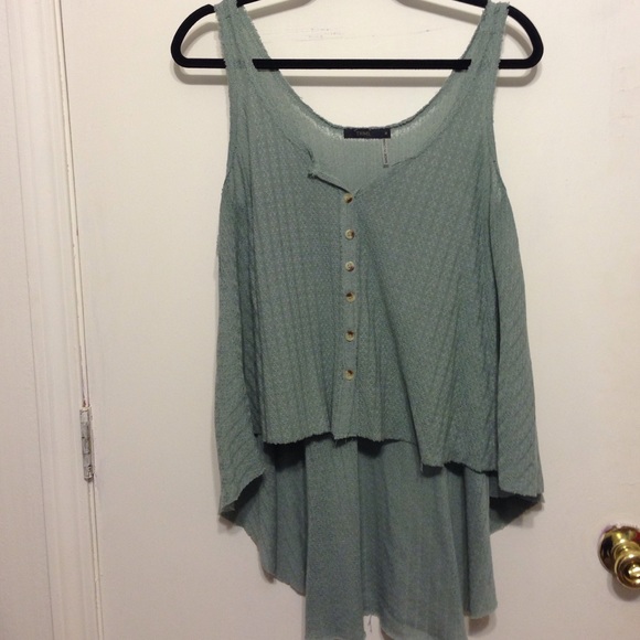 Sea salt green crop tank