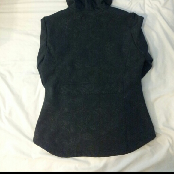 Jacket - Picture 3 of 4