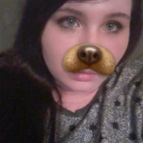 Meet your Posher, Tiffany - Picture 3 of 5