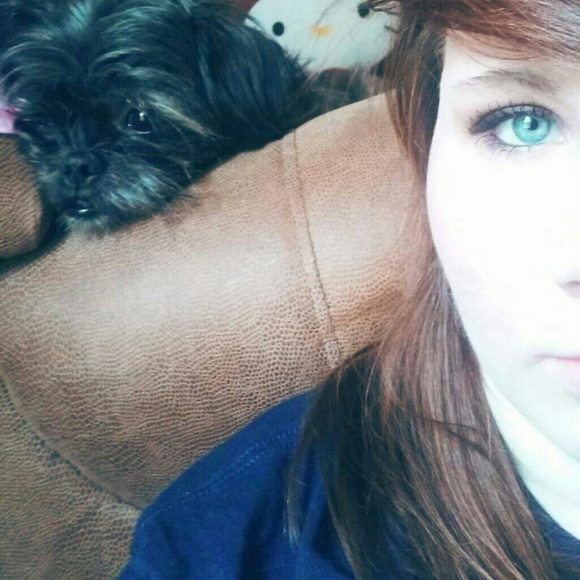 Meet your Posher, Tiffany - Picture 4 of 5