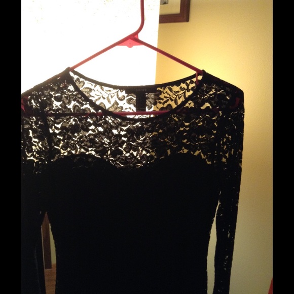 Great homecoming dress - Picture 2 of 4