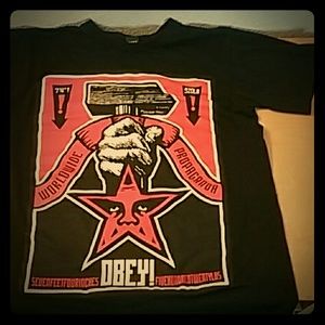 OBEY T SHIRT