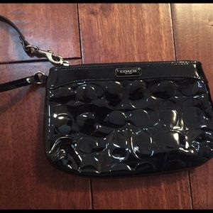 AUTHENTIC COACH PATENT WRISTLET