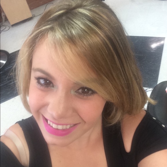 Meet your Posher, Marina