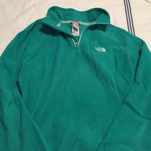North face pullover